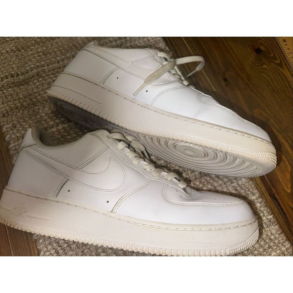 Nike Air Force 1 ‘07 Triple White men size 12